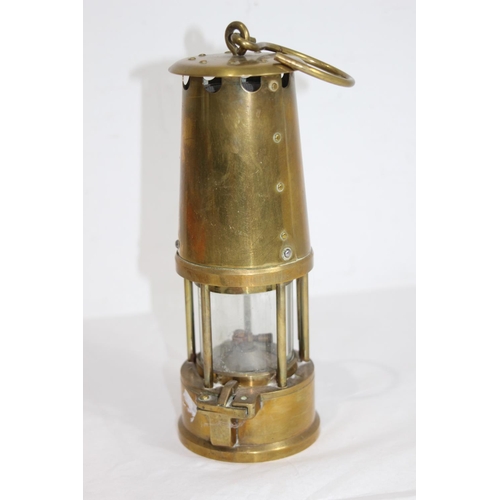 373 - VINTAGE MINERS LAMP 
31CM