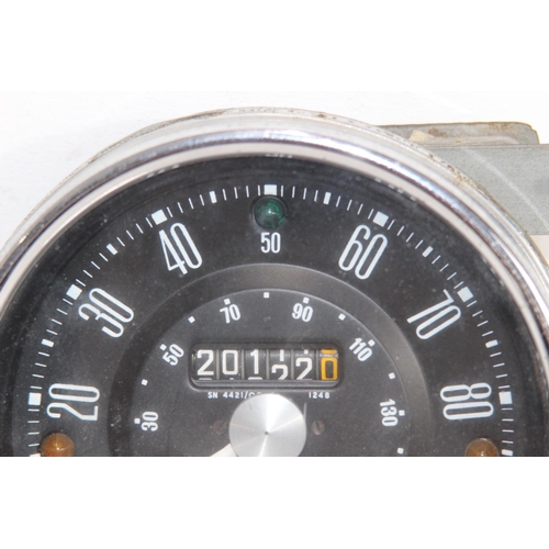 423 - MINI SPEEDOMETER