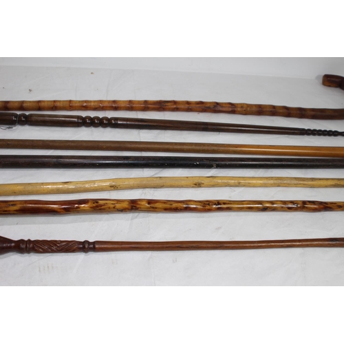 432 - QUANTITY OF GOOD WALKING STICKS 
112CM