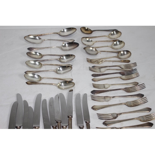 450 - QUANTITY OF MAPPIN AND WEBB CUTLERY