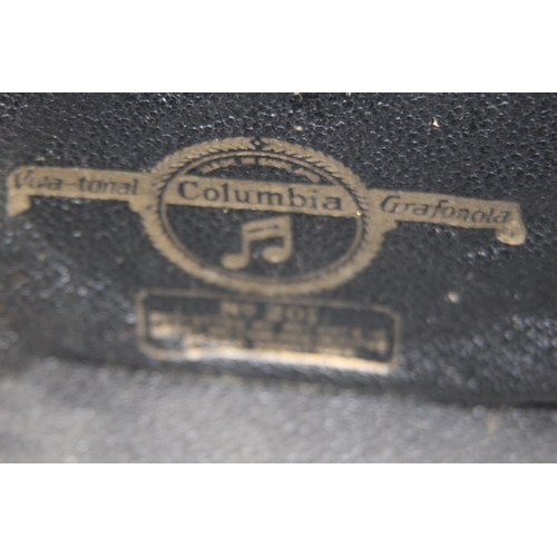 484 - VINTAGE COLUMBIA GRAMMOPHONE