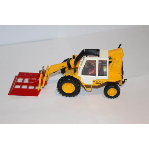 269 - BRITAINS SANDERSON FORK LIFT TRUCK AND JCB LOADALL DIE-CAST MODELS WITH BOXES