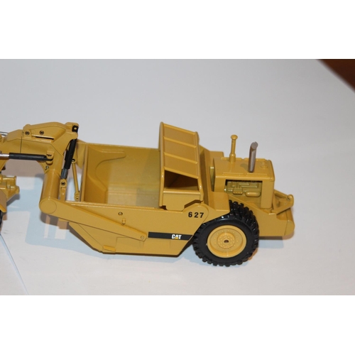 274 - CATERPILLAR 627 PUSH PULL SCRAPER DIE-CAST MODEL WITH BOX