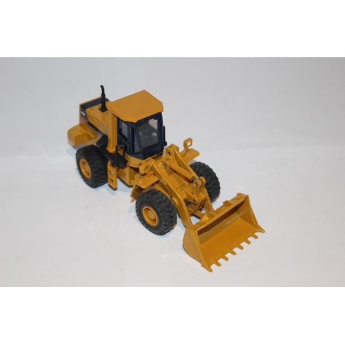 278 - KOMATSU WA350 WHEEL LOADER DIE-CAST MODEL WITH BOX