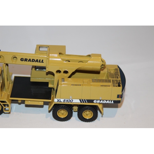 284 - GRADALL HYDRAULIC EXCAVATOR XL 5100 DIE-CAST MODEL WITH BOX