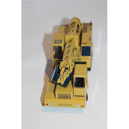 284 - GRADALL HYDRAULIC EXCAVATOR XL 5100 DIE-CAST MODEL WITH BOX