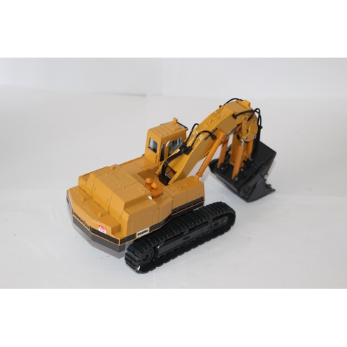 288 - KOMATSU PC650 HYDRAULIC EXCAVATOR DIE-CAST MODEL WITH BOX