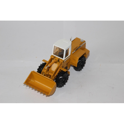 290 - CONRAD 2887 LIEBHERR L531 WHEEL LOADER DIE-CAST MODEL WITH BOX