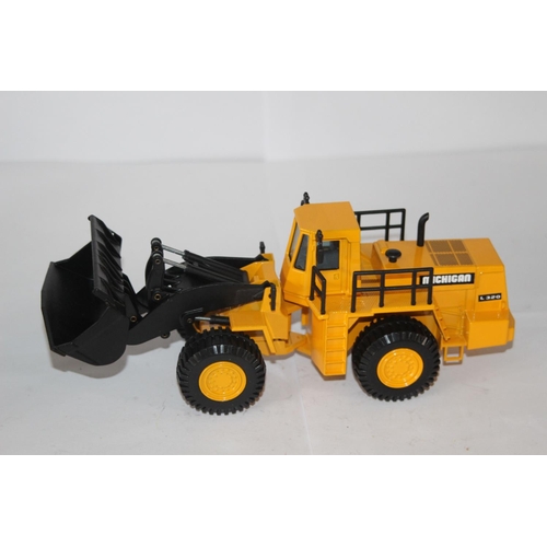 324 - JOAL MICHIGAN L320 HIGH CAPACITY LOADER DIE-CAST MODEL WITH BOX