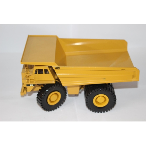 357 - CATERPILLAR CAT 789 OFF HIGHWAY TRUCK DIE-CAST MODEL WITH BOX