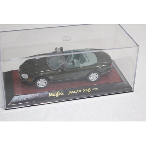 371 - 4 X VINTAGE CARS IN DISPLAY BOXES