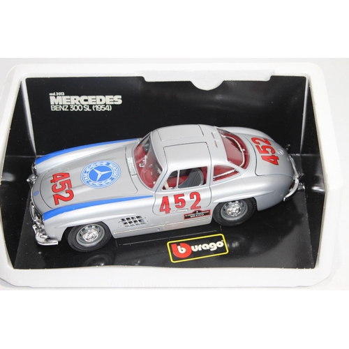 375 - BURAGO MERCEDES BENZ 300 SL 1954 COD 3013 CAR MODEL WITH BOX