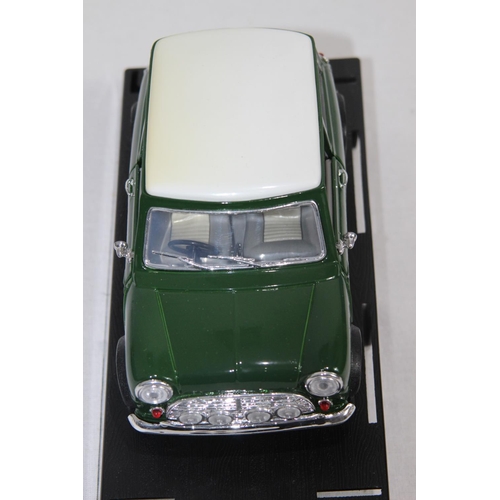 380 - MINI COOPER COLLECTABLES SS7709W DIE-CAST CAR MODEL WITH BOX