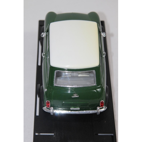 380 - MINI COOPER COLLECTABLES SS7709W DIE-CAST CAR MODEL WITH BOX