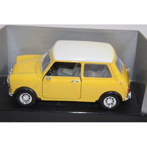 381 - MINI COOPER COLLECTABLES SS7709W DIE-CAST CAR MODEL WITH BOX