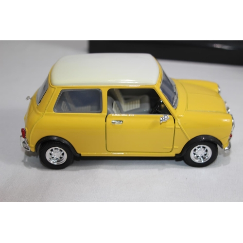 381 - MINI COOPER COLLECTABLES SS7709W DIE-CAST CAR MODEL WITH BOX