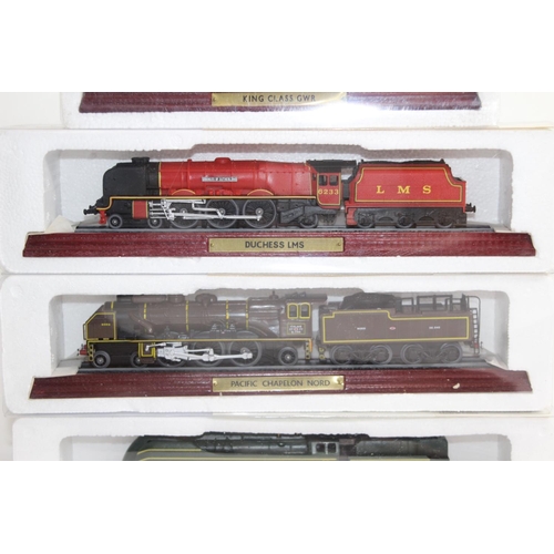 407 - 4 X COLLECTABLE DIE-CAST LOCOMOTIVES