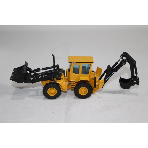 424 - JOAL VOLVO BM 6300 EXCAVATOR LOADER DIE-CAST MODEL WITH BOX