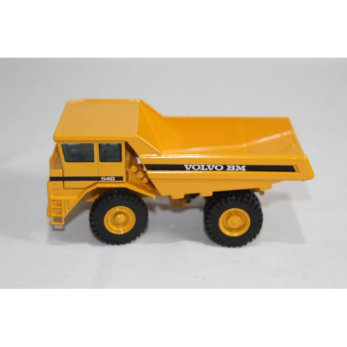 425 - JOAL VOLVO BM 540 RIGID DUMPTRUCK DIE-CAST MODEL WITH BOX