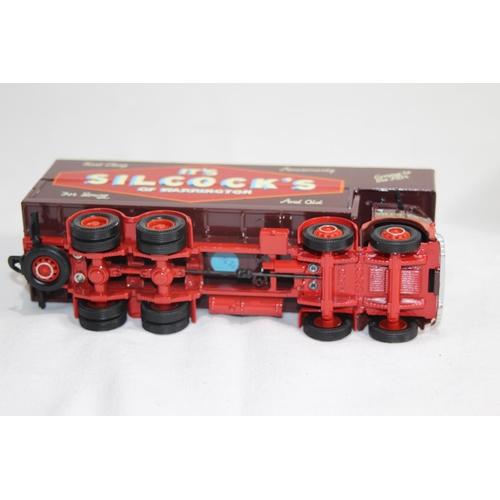 449 - CORGI CLASSICS FODEN CLOSED POLE TRUCK 12601 DIE-CAST MODEL WITH BOX