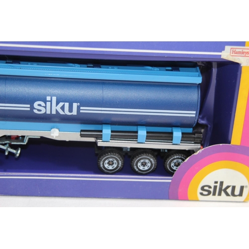 458 - SIKU 3416 VOLVO TANKER DIE-CAST MODEL WITH BOX