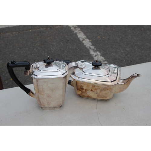 661 - PLATED TEASET