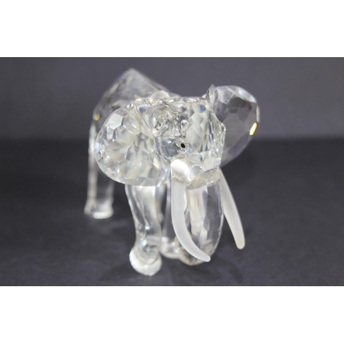 264 - SWAROVSKI INSPIRATION AFRICA 93-95 LION, ELEPHANT AND PLAQUE