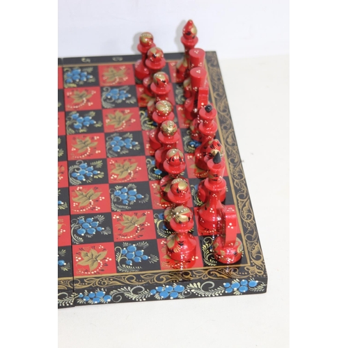 615 - CHESS SET
30CM