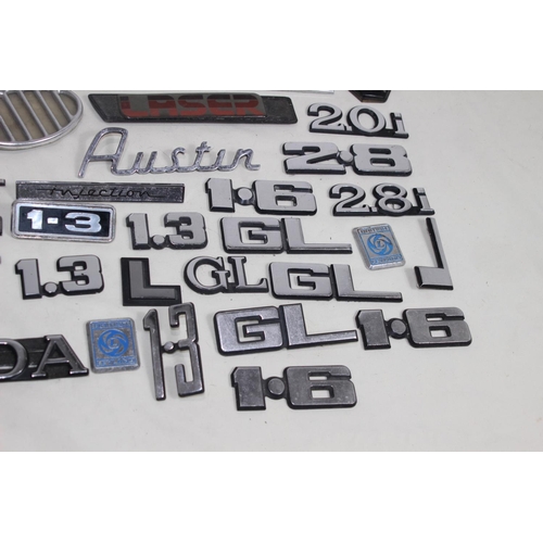 616 - QUANTITY OF CAR BADGES AND INSIGNIA