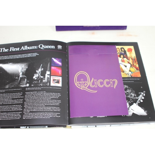 630 - 40 YEARS OF QUEEN BOOK
30CM