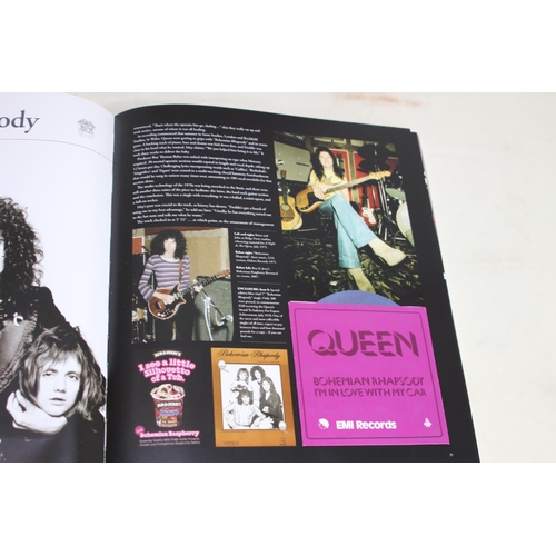 630 - 40 YEARS OF QUEEN BOOK
30CM