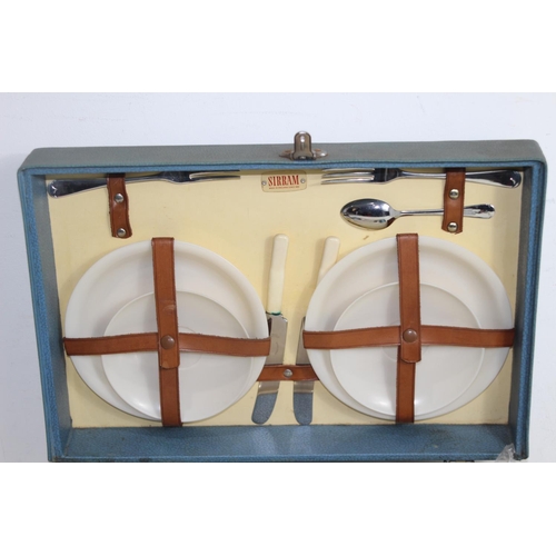 647 - VINTAGE SIRRAM PICNIC SET