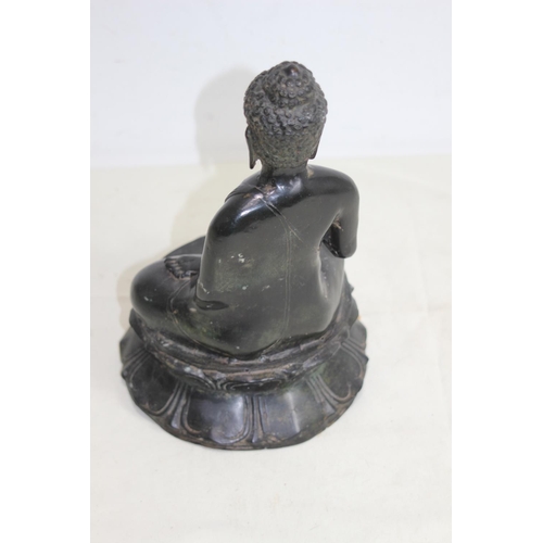 663 - TIBETAN BUDDHA 
26CM