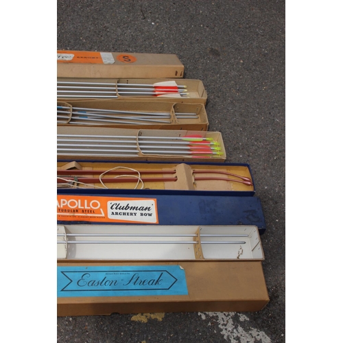 689 - LARGE QUANTITY OF ARROWS