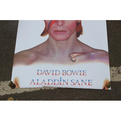 701 - DAVID BOWIE POSTER - SLIGHT TEAR TO THE BOTTOM
92CM X 60CM