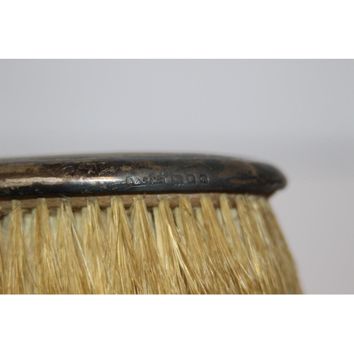 1002 - SILVER BACK BRUSH - LONDON 1904 - ASPREY