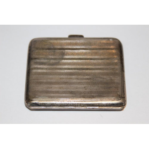 1009 - SILVER CIGARETTE CASE - 88.5G - LONDON 1925 - GOLDSMITH AND SILVERSMITH CO