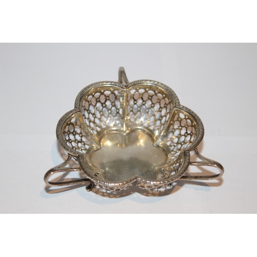 1016 - THREE HANDLE BASKET - 60G - BIRMINGHAM 1910 - SYNER AND BEDDOES - 11 x 4cm