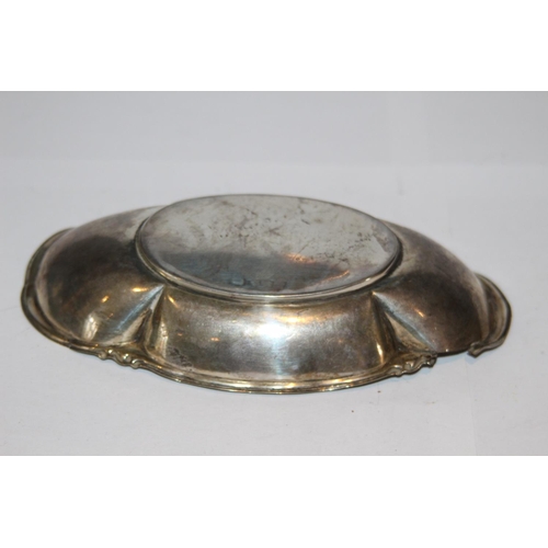 1017 - SILVER BON BON DISH - 37G - BIRMINGHAM 1911 - 14.5 x 8cm