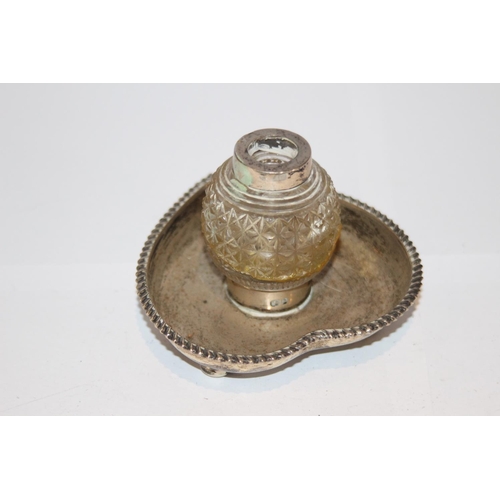 1022 - SILVER COLLAR SCENT BOTTLE ON SILVER TRAY - TRAY IS 87.5G - CHESTER 1900 - STOKES AND IRELAND - 11 x... 