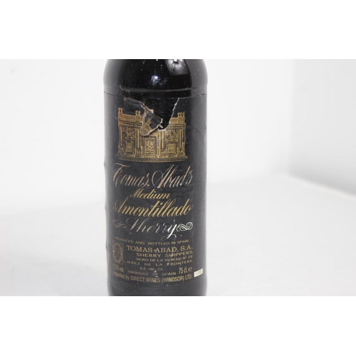 522 - VINTAGE BOTTLE OF PORT