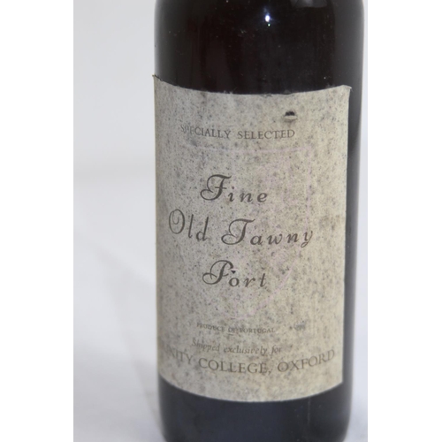 524 - VINTAGE BOTTLE OF PORT