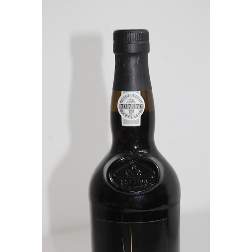 547 - BOTTLE OF DOW'S MIDNIGHT PORT