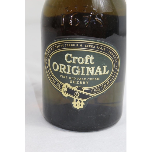 549 - 1LT OF CROFT SHERRY