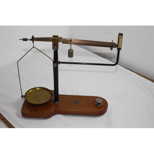 935 - VINTAGE BAIRD AND TATLOCK APOTHECARY SCALES 
30CM