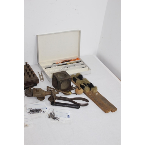 940 - QUANTITY OF JEWELLERS TOOLS AND SPARES