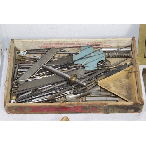 940 - QUANTITY OF JEWELLERS TOOLS AND SPARES