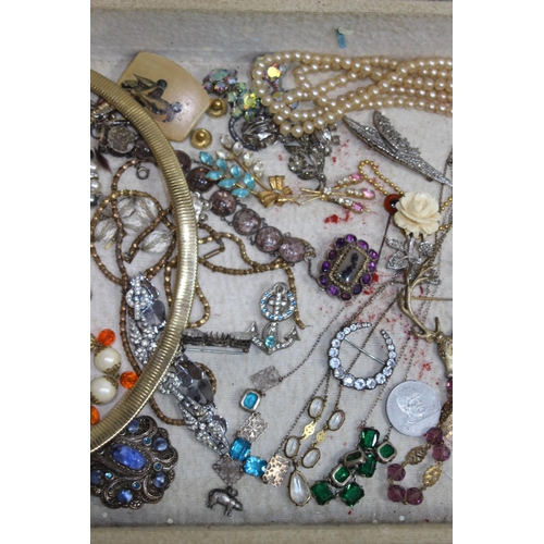 977 - BOX OF COSTUME JEWELLERY