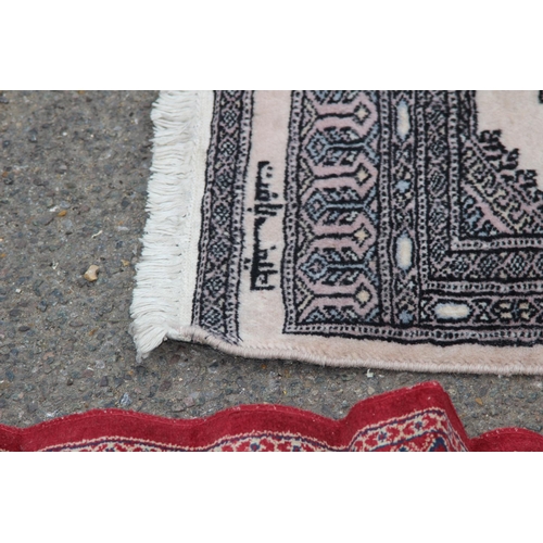 94 - 5 X EASTERN RUGS 
192 X 122CM