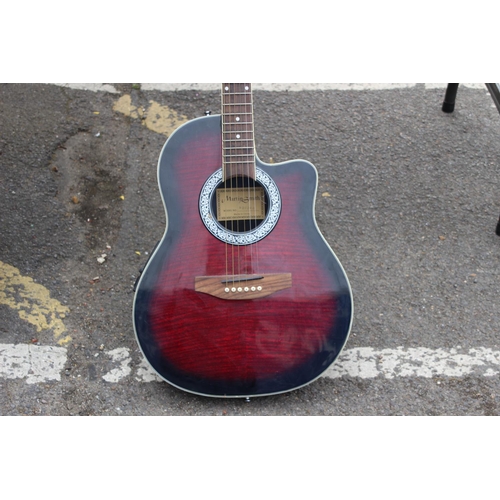 569 - MARTIN SMITH GUITAR